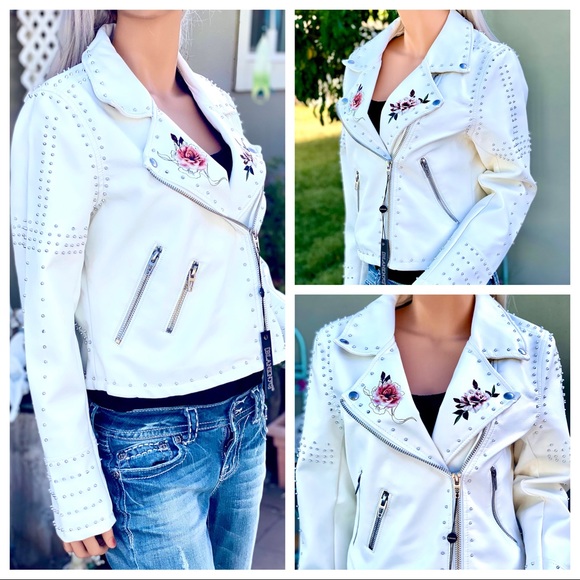 🎉HOST PICK🥳 NWT Blank NYC Floral Stud Trendy Zip Moto Bomber Crop Jacket - Picture 5 of 16